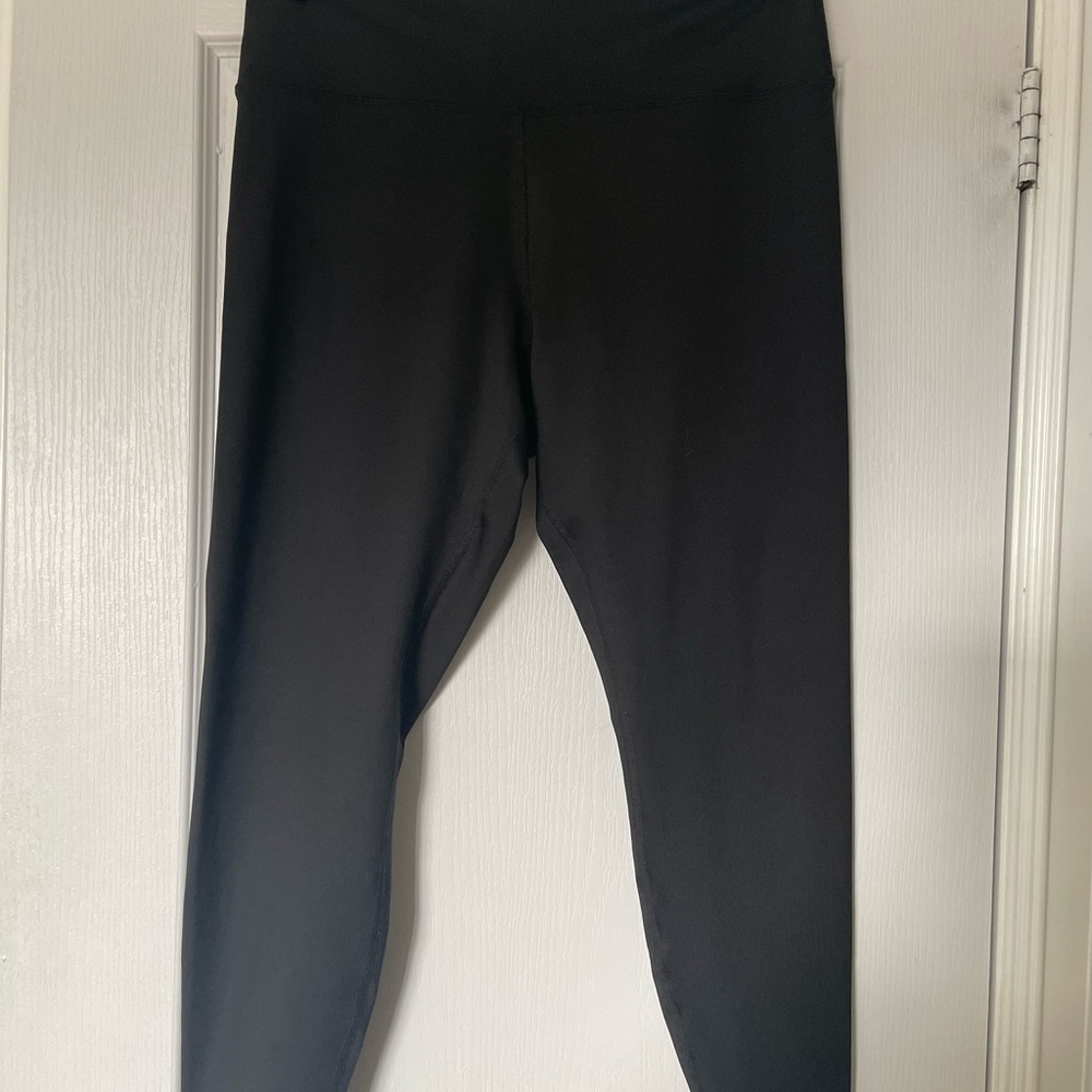 Smash + Tess Black Leggings Size XL